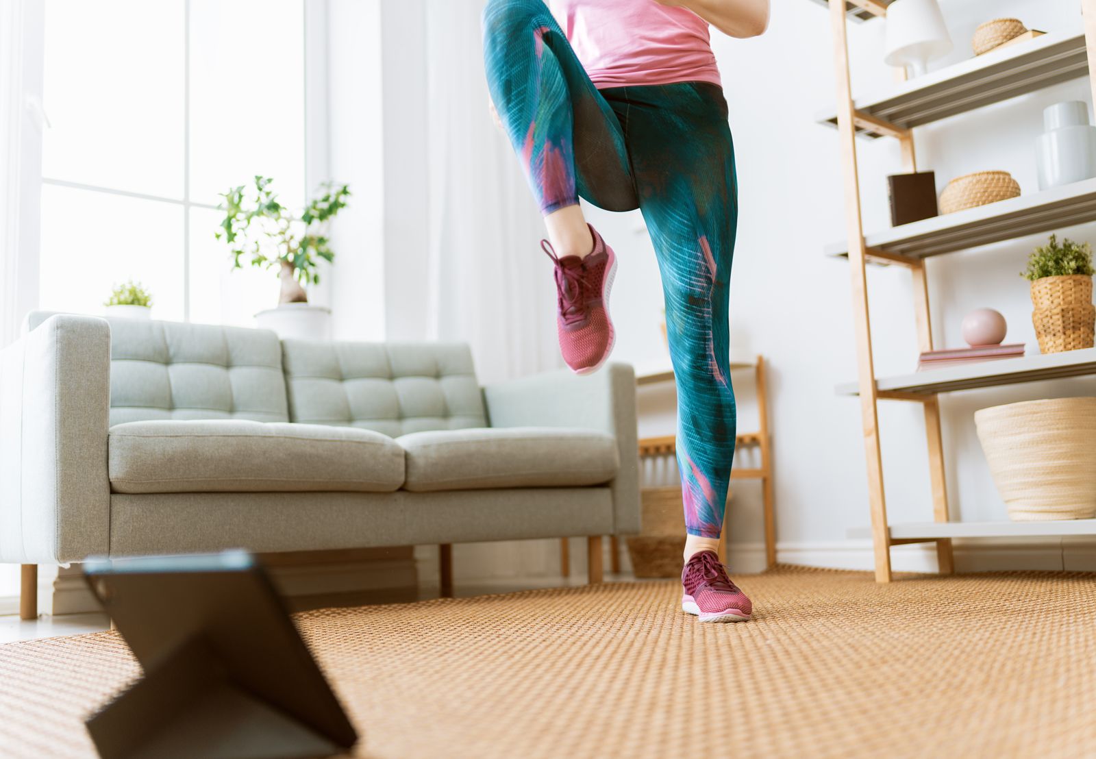 m_woman-doing-exercises-at-home-2024-11-05-07-27-51-utc